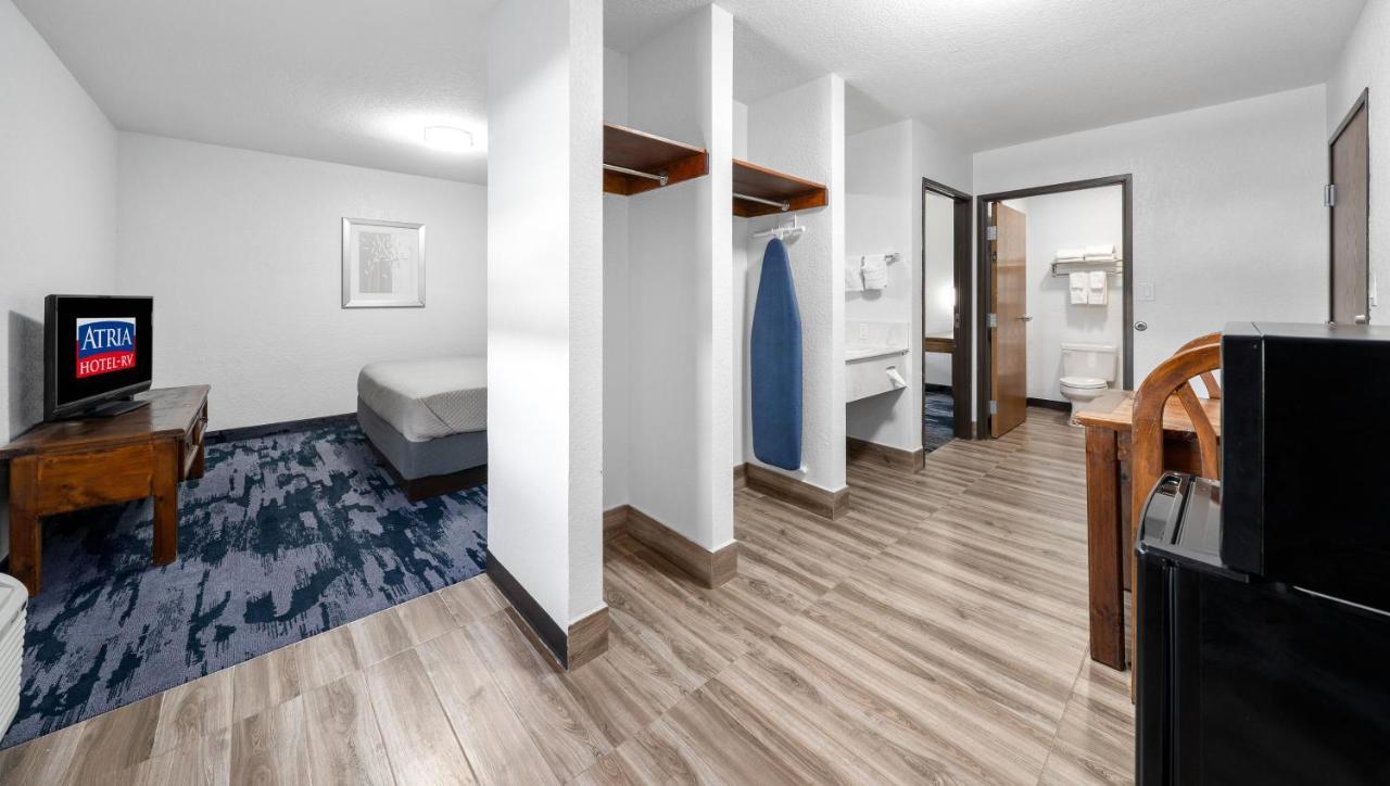Atria Hotel And Rv Mcgregor Exterior foto