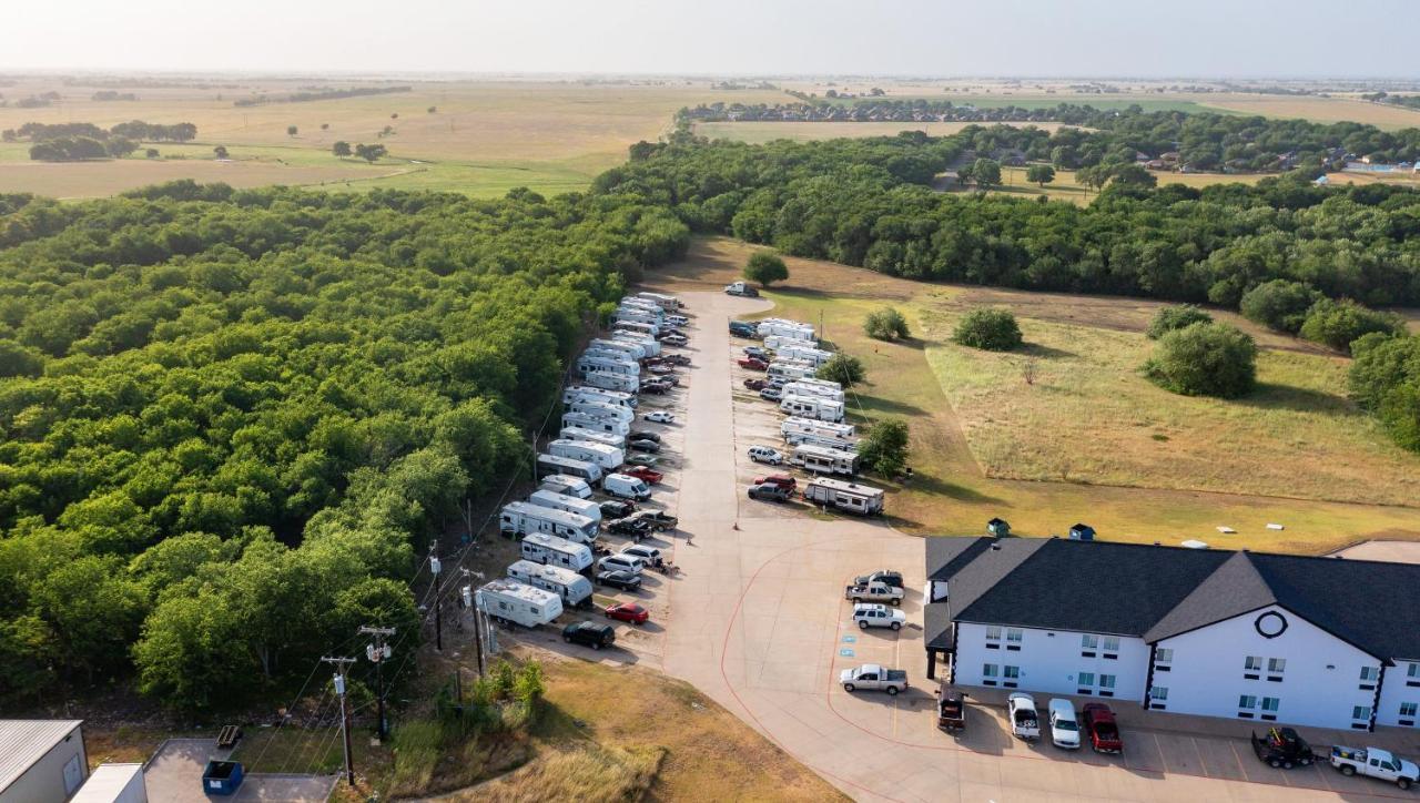 Atria Hotel And Rv Mcgregor Exterior foto
